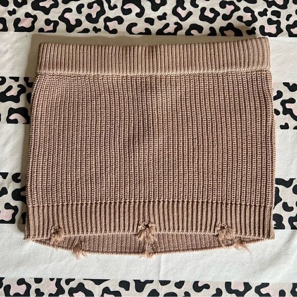 Ser.o.ya Seroya Alora Mini Skirt in Natural.Knit. Distressed. Size Small. NWT! - Picture 5 of 15